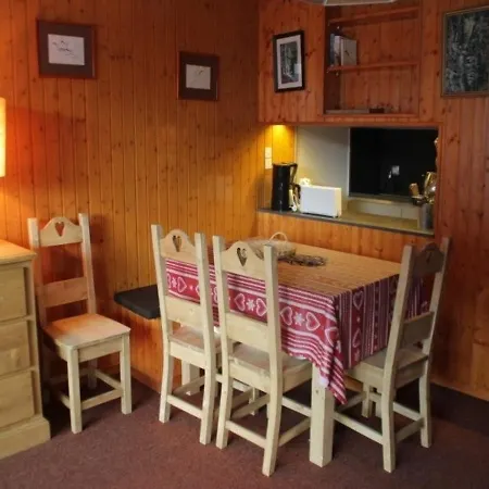 Croix De Savoie 1 Apartment *